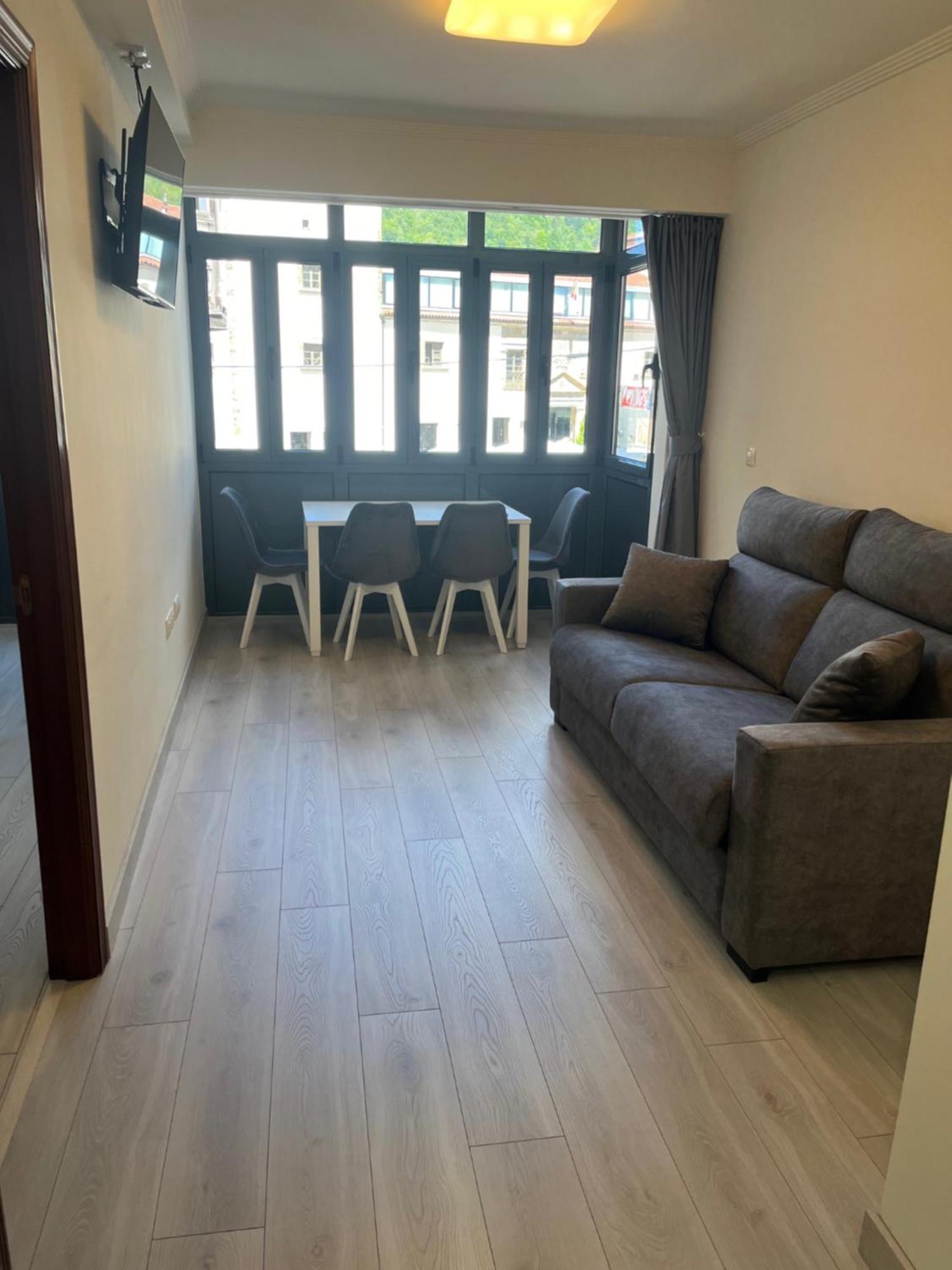 Apartamentos Turisticos Palacio De Meras Tineo Dış mekan fotoğraf